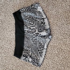 Nike Athletic Shorts Women's Black & White Size Medium